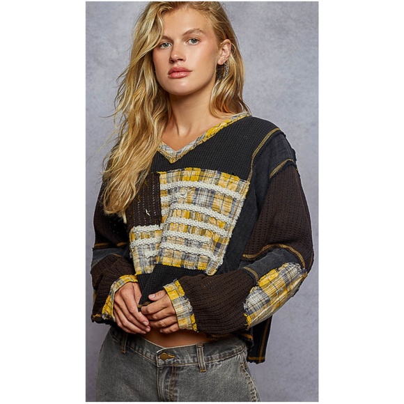 POL Star Studded Flag Color Block Reverse Stitch Long Sleeve Top - Picture 6 of 6